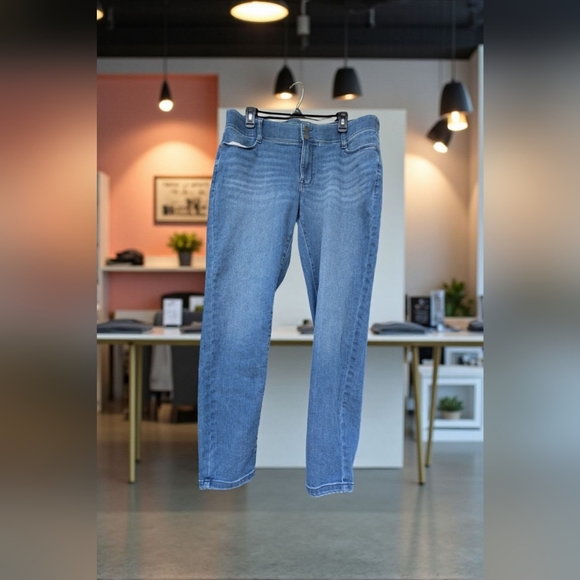 Nine West Tummy-Control Skinny Jeans
Color: Medium Wash, Size: 14 (EUC) - Picture 3 of 9